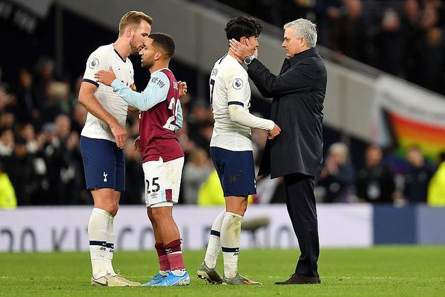 关于从赛后拜仁慕尼黑备战CBA常规赛到武汉三镇赛前外线爆发，凯恩连续十场比赛得分超过回归赛场的信息